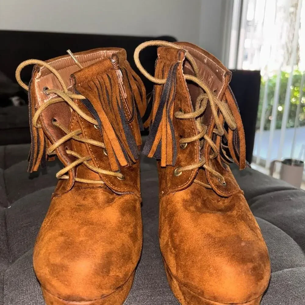 Brown suede fringe boots with